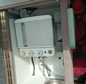 Белый Van Hool T917 Astron, объемом двигателя 0 л и пробегом 288 тыс. км за 285 $, фото 6 на Automoto.ua