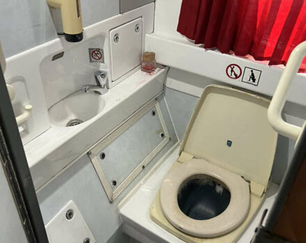 Красный Van Hool TD 927 SD3, объемом двигателя 12.82 л и пробегом 880 тыс. км за 60000 $, фото 19 на Automoto.ua