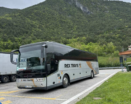 Серый Van Hool TX16 Alicron, объемом двигателя 12.9 л и пробегом 10 тыс. км за 140000 $, фото 3 на Automoto.ua