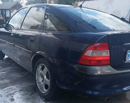 Синій Воксхолл Vectra, об'ємом двигуна 2 л та пробігом 335 тис. км за 1700 $, фото 2 на Automoto.ua