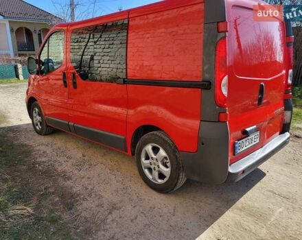Красный Воксхолл Vivaro, объемом двигателя 2 л и пробегом 230 тыс. км за 12200 $, фото 6 на Automoto.ua