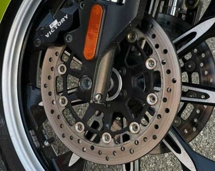Виктори Магнум 2015 в Харькове на Automoto.ua Зеленый Виктори Магнум, объемом двигателя 1.74 л и пробегом 42 тыс. км за 12800 $, фото 14 на Automoto.ua