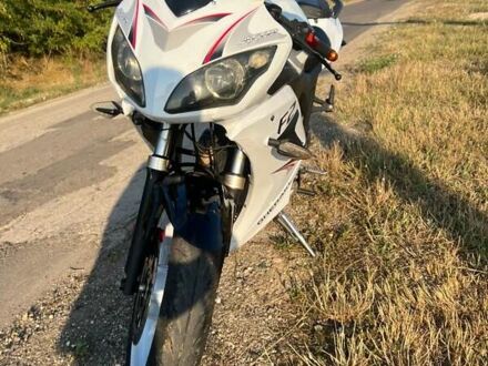 Вайпер Ф2 2019 в Виннице на Automoto.ua Белый Вайпер Ф2, объемом двигателя 0.25 л и пробегом 7 тыс. км за 950 $, фото 1 на Automoto.ua