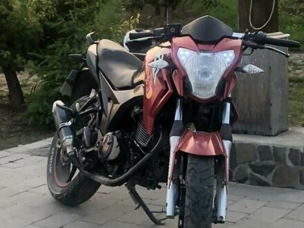 Вайпер В 250-ЦР5 2014 в Кельменцах на Automoto.ua Красный Вайпер В 250-ЦР5, объемом двигателя 0.22 л и пробегом 17 тыс. км за 950 $, фото 1 на Automoto.ua