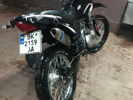 Вайпер V 250C 2022 у Костополе на Automoto.ua Вайпер V 250C, об'ємом двигуна 0 л та пробігом 15 тис. км за 1150 $, фото 1 на Automoto.ua
