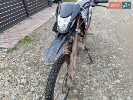 Вайпер V 250l 2024 у Іршава на Automoto.ua Чорний Вайпер V 250l, об'ємом двигуна 0 л та пробігом 826 тис. км за 1300 $, фото 1 на Automoto.ua
