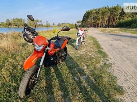 Вайпер ZS 200GY 2015 у Буче на Automoto.ua Помаранчевий Вайпер ZS 200GY, об'ємом двигуна 0.2 л та пробігом 5 тис. км за 1000 $, фото 1 на Automoto.ua