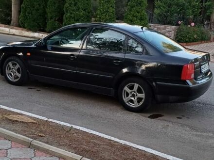 Черный Фольксваген 1500, объемом двигателя 1.6 л и пробегом 245 тыс. км за 2400 $, фото 1 на Automoto.ua