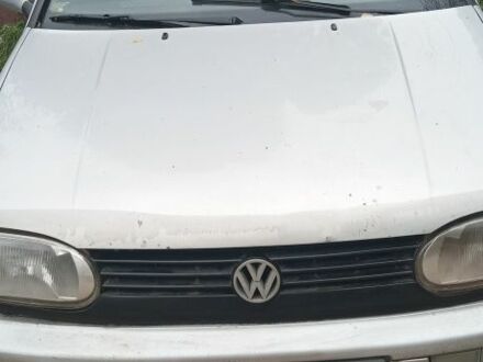 Серый Фольксваген 1500, объемом двигателя 1.8 л и пробегом 250 тыс. км за 900 $, фото 1 на Automoto.ua