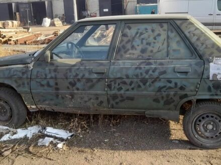 Фольксваген 1500 1986 в Умани на Automoto.ua Зеленый Фольксваген 1500, объемом двигателя 0 л и пробегом 500 тыс. км за 9850 $, фото 1 на Automoto.ua