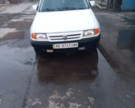 Белый Фольксваген 1600, объемом двигателя 1.6 л и пробегом 290 тыс. км за 2028 $, фото 1 на Automoto.ua