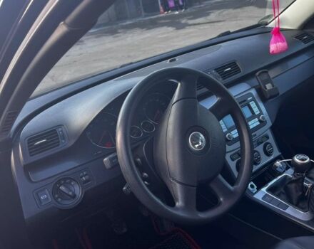 Черный Фольксваген 1600, объемом двигателя 1.6 л и пробегом 211 тыс. км за 6000 $, фото 2 на Automoto.ua