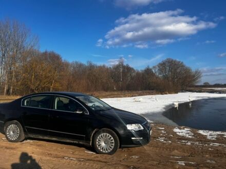 Черный Фольксваген 1600, объемом двигателя 1.6 л и пробегом 211 тыс. км за 6000 $, фото 1 на Automoto.ua