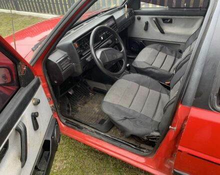 Червоний Фольксваген 1600, об'ємом двигуна 1.6 л та пробігом 3 тис. км за 1200 $, фото 2 на Automoto.ua