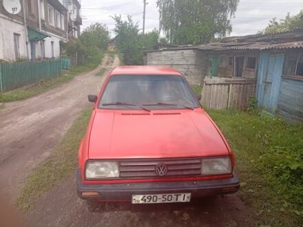 Фольксваген 1600 1987 у Шепетовке на Automoto.ua Червоний Фольксваген 1600, об'ємом двигуна 0 л та пробігом 33 тис. км за 1700 $, фото 1 на Automoto.ua