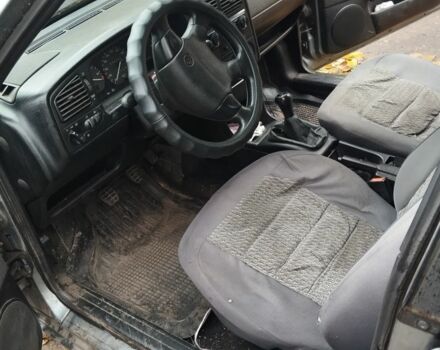 Сірий Фольксваген 1600, об'ємом двигуна 2 л та пробігом 300 тис. км за 1450 $, фото 4 на Automoto.ua