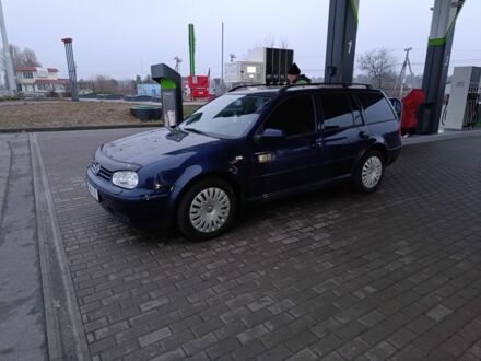 Синий Фольксваген 1600, объемом двигателя 1.6 л и пробегом 330 тыс. км за 3900 $, фото 1 на Automoto.ua