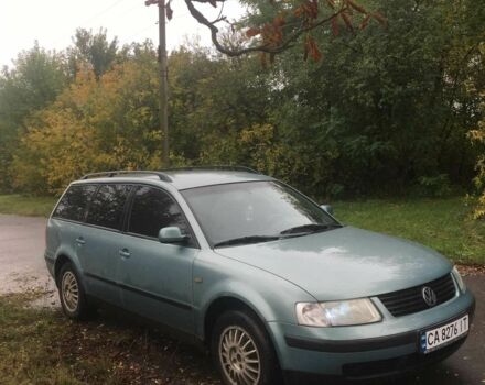 Зелений Фольксваген 1600, об'ємом двигуна 1.6 л та пробігом 245 тис. км за 3300 $, фото 1 на Automoto.ua