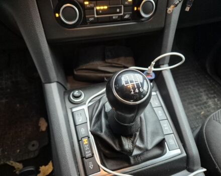 Белый Фольксваген Амарок, объемом двигателя 2 л и пробегом 185 тыс. км за 7300 $, фото 5 на Automoto.ua