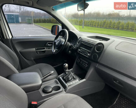 Белый Фольксваген Амарок, объемом двигателя 1.97 л и пробегом 282 тыс. км за 16299 $, фото 22 на Automoto.ua