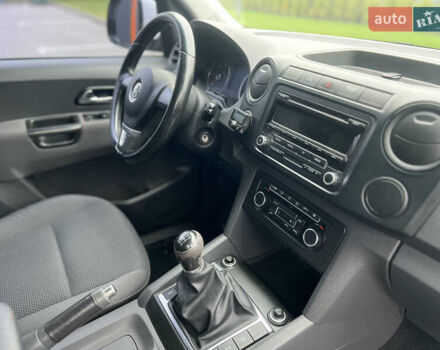 Белый Фольксваген Амарок, объемом двигателя 1.97 л и пробегом 282 тыс. км за 16450 $, фото 30 на Automoto.ua