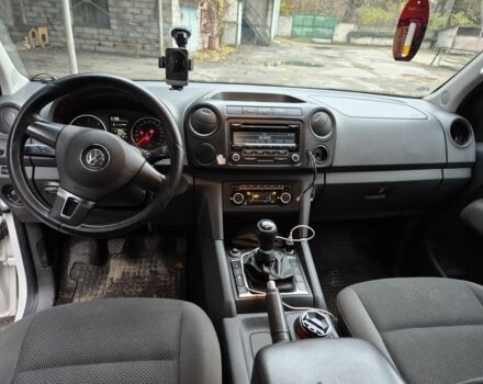 Белый Фольксваген Амарок, объемом двигателя 2 л и пробегом 185 тыс. км за 7300 $, фото 7 на Automoto.ua