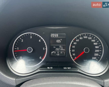 Белый Фольксваген Амарок, объемом двигателя 1.97 л и пробегом 282 тыс. км за 16450 $, фото 32 на Automoto.ua