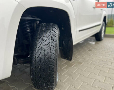 Белый Фольксваген Амарок, объемом двигателя 1.97 л и пробегом 282 тыс. км за 16450 $, фото 10 на Automoto.ua