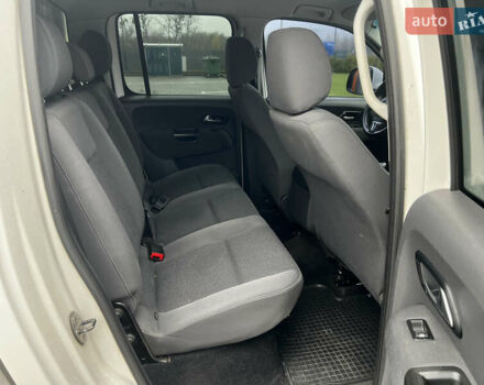 Белый Фольксваген Амарок, объемом двигателя 1.97 л и пробегом 282 тыс. км за 16299 $, фото 32 на Automoto.ua