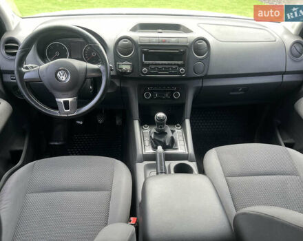 Белый Фольксваген Амарок, объемом двигателя 1.97 л и пробегом 282 тыс. км за 16450 $, фото 28 на Automoto.ua
