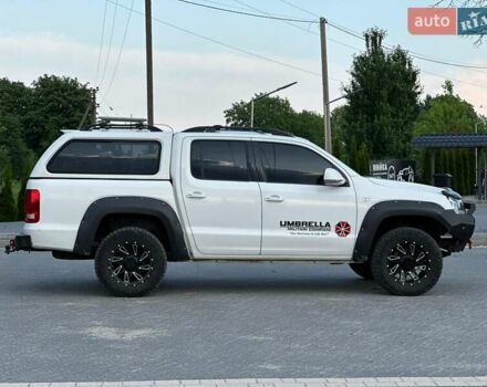 Білий Фольксваген Амарок, об'ємом двигуна 2 л та пробігом 340 тис. км за 19900 $, фото 3 на Automoto.ua