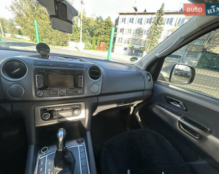 Белый Фольксваген Амарок, объемом двигателя 1.97 л и пробегом 300 тыс. км за 17500 $, фото 13 на Automoto.ua