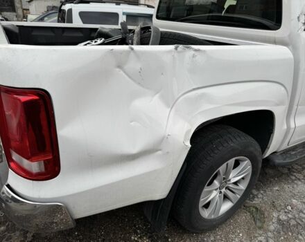 Белый Фольксваген Амарок, объемом двигателя 0 л и пробегом 150 тыс. км за 6000 $, фото 2 на Automoto.ua