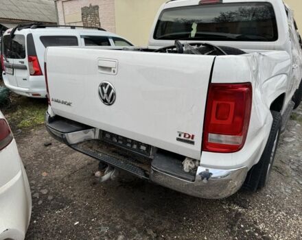 Белый Фольксваген Амарок, объемом двигателя 0 л и пробегом 150 тыс. км за 6000 $, фото 3 на Automoto.ua