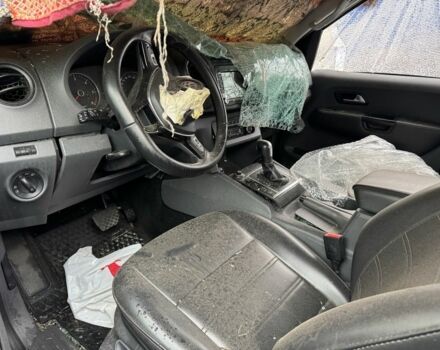 Белый Фольксваген Амарок, объемом двигателя 0 л и пробегом 150 тыс. км за 6000 $, фото 6 на Automoto.ua