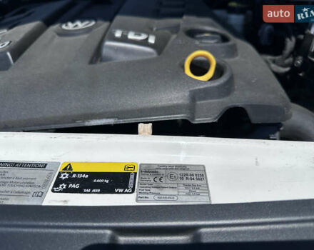 Белый Фольксваген Амарок, объемом двигателя 2.97 л и пробегом 557 тыс. км за 21000 $, фото 17 на Automoto.ua