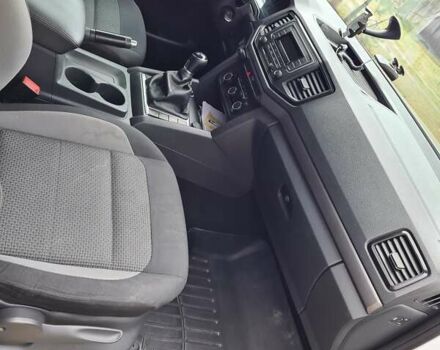 Белый Фольксваген Амарок, объемом двигателя 2 л и пробегом 270 тыс. км за 22500 $, фото 12 на Automoto.ua