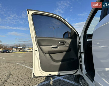 Белый Фольксваген Амарок, объемом двигателя 2.97 л и пробегом 557 тыс. км за 21000 $, фото 13 на Automoto.ua