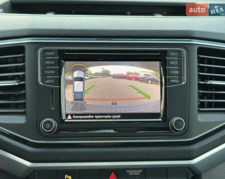 Белый Фольксваген Амарок, объемом двигателя 1.97 л и пробегом 287 тыс. км за 23200 $, фото 13 на Automoto.ua