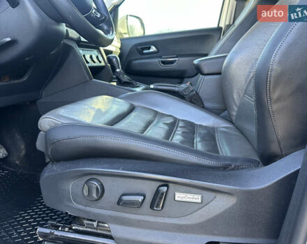 Белый Фольксваген Амарок, объемом двигателя 1.97 л и пробегом 255 тыс. км за 19000 $, фото 10 на Automoto.ua