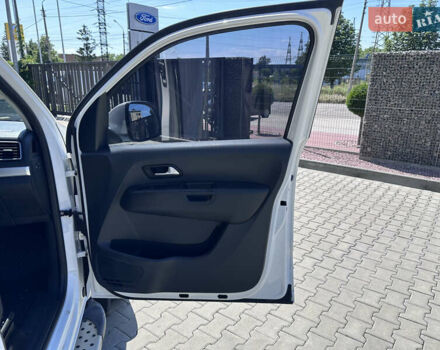 Белый Фольксваген Амарок, объемом двигателя 2.97 л и пробегом 557 тыс. км за 21000 $, фото 37 на Automoto.ua