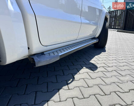 Белый Фольксваген Амарок, объемом двигателя 2.97 л и пробегом 557 тыс. км за 21000 $, фото 19 на Automoto.ua