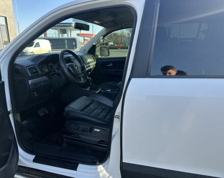 Белый Фольксваген Амарок, объемом двигателя 2 л и пробегом 253 тыс. км за 19100 $, фото 4 на Automoto.ua