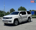 Белый Фольксваген Амарок, объемом двигателя 2.97 л и пробегом 557 тыс. км за 25000 $, фото 1 на Automoto.ua