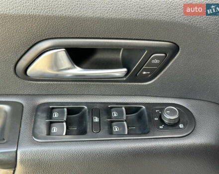 Белый Фольксваген Амарок, объемом двигателя 2.97 л и пробегом 557 тыс. км за 21000 $, фото 14 на Automoto.ua