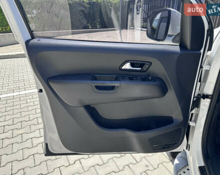 Белый Фольксваген Амарок, объемом двигателя 2.97 л и пробегом 557 тыс. км за 21000 $, фото 20 на Automoto.ua