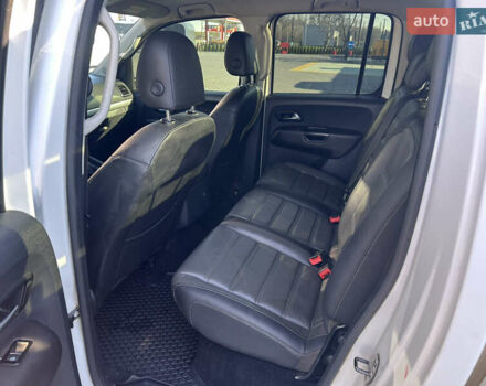 Белый Фольксваген Амарок, объемом двигателя 1.97 л и пробегом 255 тыс. км за 19000 $, фото 12 на Automoto.ua