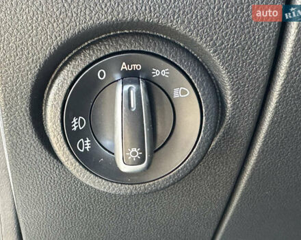 Белый Фольксваген Амарок, объемом двигателя 2.97 л и пробегом 557 тыс. км за 21000 $, фото 16 на Automoto.ua