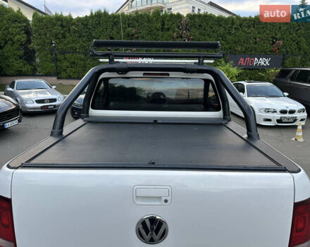 Белый Фольксваген Амарок, объемом двигателя 1.97 л и пробегом 287 тыс. км за 23200 $, фото 6 на Automoto.ua