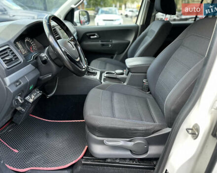 Белый Фольксваген Амарок, объемом двигателя 1.97 л и пробегом 287 тыс. км за 23200 $, фото 9 на Automoto.ua